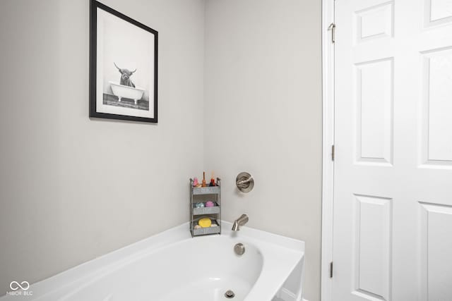 6305 N Woodhaven Dr, Mccordsville, IN 46055 - bathroom featuring a garden tub