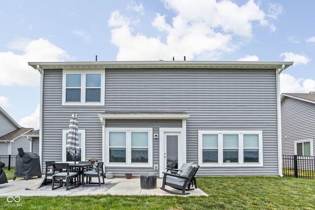 6305 N Woodhaven Dr, Mccordsville, IN 46055 - back of house with a patio area