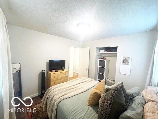 1820 Martin St, Indianapolis, IN 46237 - bedroom with baseboards