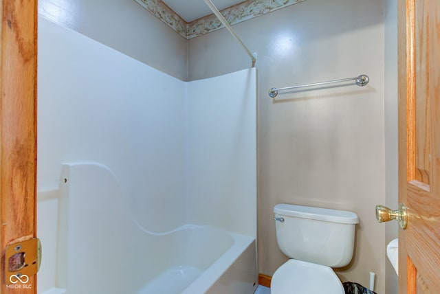 8371 N 400 W, Fairland, IN 46126 - full bath with toilet and shower / bathtub combination