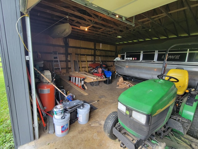 8371 N 400 W, Fairland, IN 46126 - view of garage