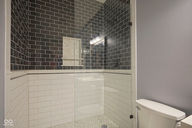 1512 Bellefontaine St, Indianapolis, IN 46202 - full bathroom with toilet and a tile shower