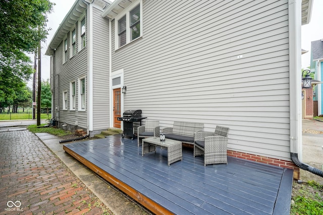 1512 Bellefontaine St, Indianapolis, IN 46202 - wooden terrace with area for grilling