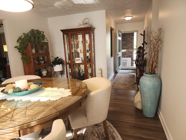 7870 E County Road 150 S, Avon, IN 46123 - dining area featuring wood finished floors and a textured ceiling