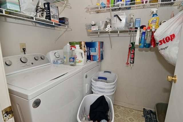 9237 Ogden Dunes Ct, Camby, IN 46113 - laundry area featuring washer and clothes dryer and baseboards