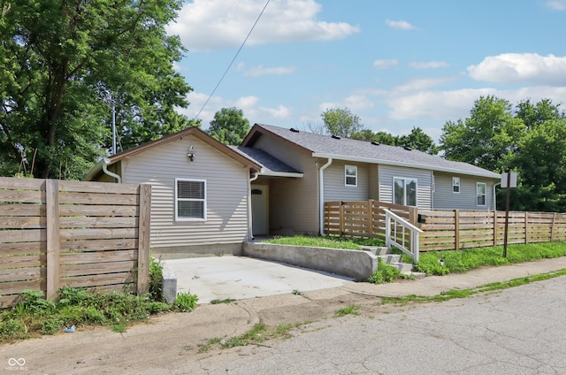 802 N Tuxedo St, Indianapolis, IN 46201 - photo 3