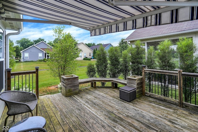 13528 Cuppertino Ln, Carmel, IN 46074 - wooden terrace featuring a lawn