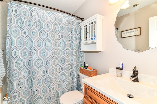 5651 Pine Knoll Blvd, Noblesville, IN 46062 - full bathroom featuring toilet, vanity, and curtained shower