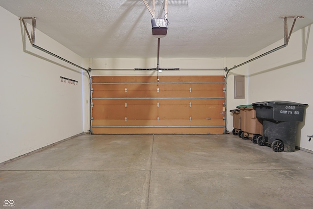 4462 Carya Sq, Columbus, IN 47201 - garage with a garage door opener