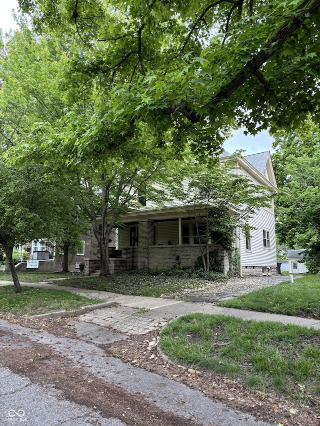 48 N Audubon Rd, Indianapolis, IN 46219 - view of front of home with covered porch