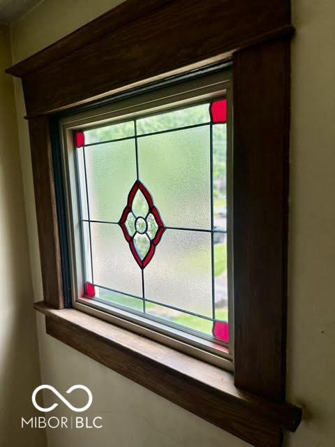 323 W 8th St, Rushville, IN 46173 - detailed view