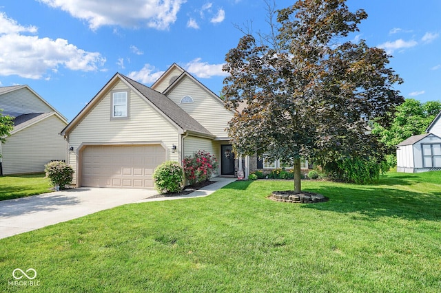 4342 Sequoia Ct, Greenwood, IN 46143 - traditional-style house with driveway, a front lawn, and a garage