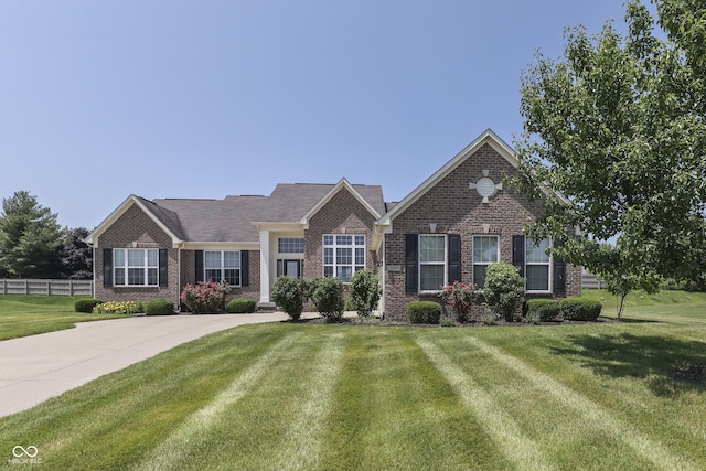 2502 Colinbrook Pkwy, Greenwood, IN 46143 - photo 5