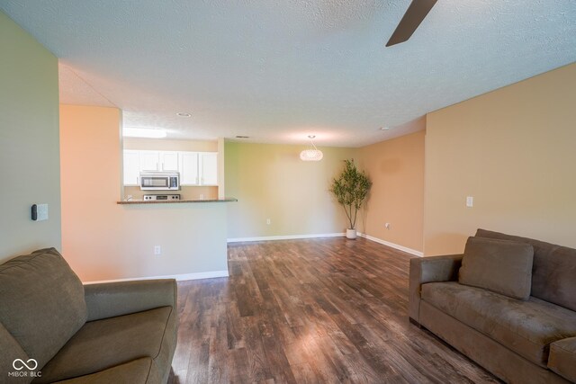 207 Keats Ct Unit 102, Carmel, IN 46032 - photo 6