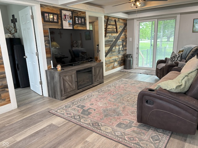 260 S 250 W, Greenfield, IN 46140 - living area with wood finished floors and a ceiling fan