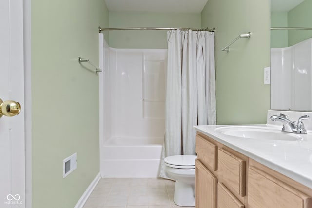 11036 Ravenna Way, Indianapolis, IN 46236 - full bathroom featuring toilet, vanity, shower / bath combo with shower curtain, baseboards, and tile patterned flooring