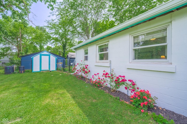 1101 S Rogers St, Bloomington, IN 47403 - view of yard