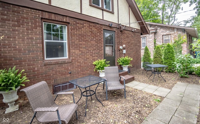 5024 N Kenwood Ave, Indianapolis, IN 46208 - view of patio