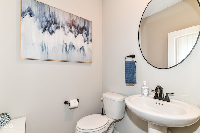 8263 Bryce Blvd, Pendleton, IN 46064 - half bath with toilet and a sink