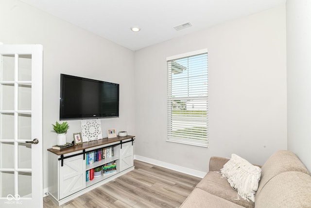 8263 Bryce Blvd, Pendleton, IN 46064 - living room featuring light wood-type flooring, baseboards, and recessed lighting