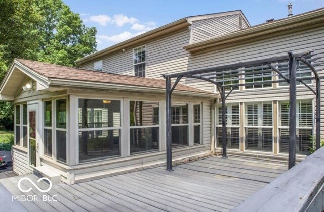 7211 Topp Creek Ct, Indianapolis, IN 46214 - wooden terrace with a sunroom