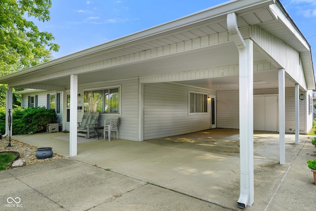 623 Circle Ct, Whiteland, IN 46184 - view of patio / terrace featuring a carport