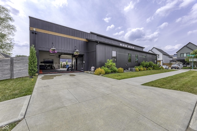8695 Morgan Dr, Fishers, IN 46038 - view of building exterior featuring driveway