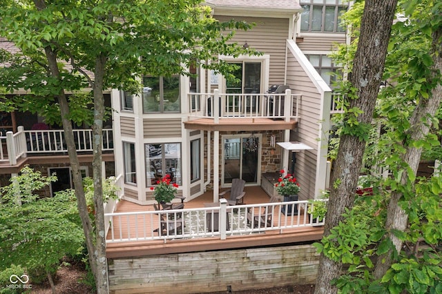 8133 Lower Bay Ln, Indianapolis, IN 46236 - back of house with a balcony
