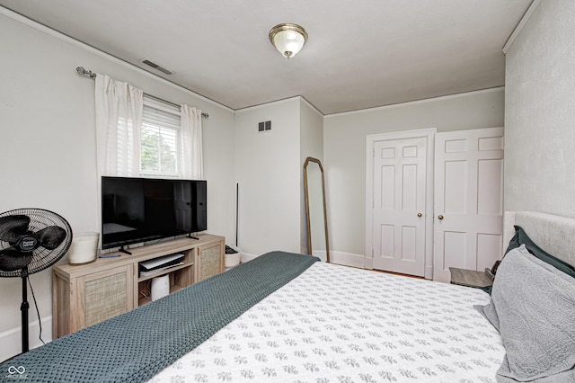 8436 E 56th St, Indianapolis, IN 46216 - bedroom with a closet and ornamental molding