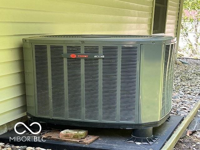 9451 S Amanda Dr, Claypool, IN 46510 - exterior view of central AC