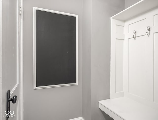 4455 Central Ave, Indianapolis, IN 46205 - view of mudroom
