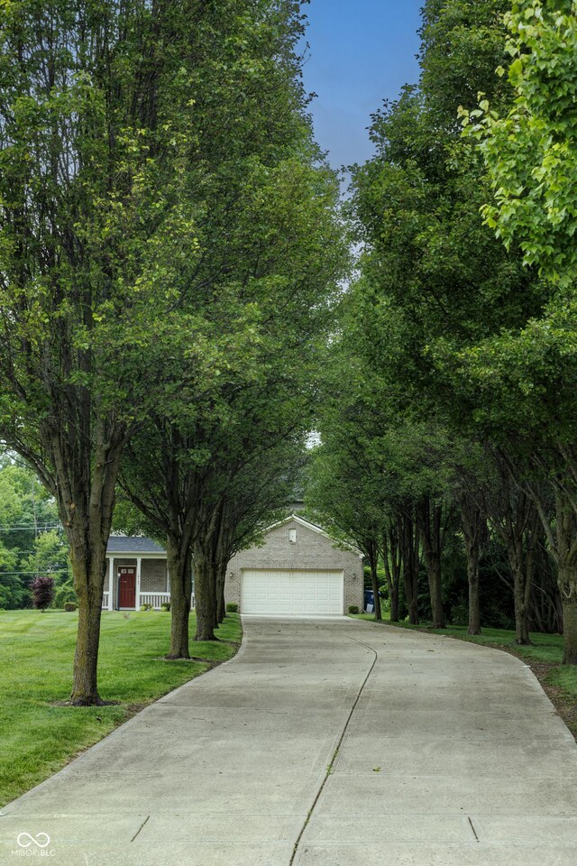 19187 Outer Bank Rd, Noblesville, IN 46062 - view of front of property featuring an outbuilding, a front yard, and driveway