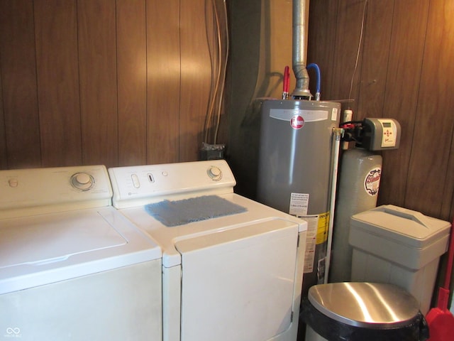112 Orchard St, Waynetown, IN 47990 - laundry room featuring washer and clothes dryer and water heater