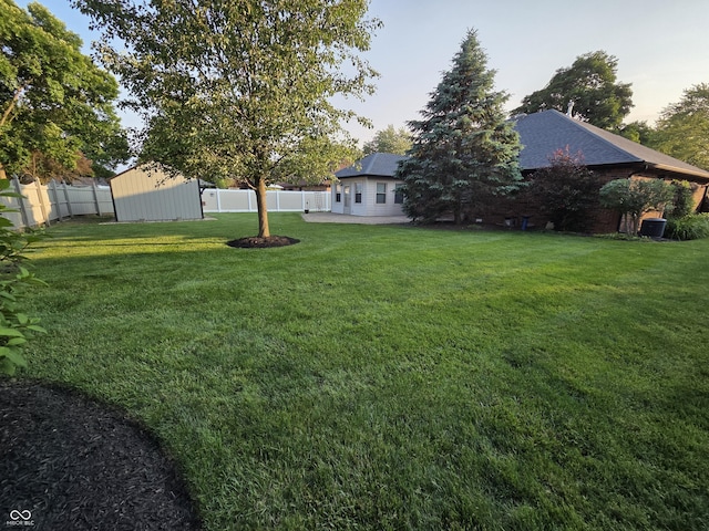 1201 Briarwood Dr, Brownsburg, IN 46112 - view of yard