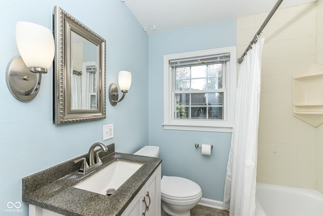 713 W Cromer Ave, Muncie, IN 47303 - bathroom featuring vanity and shower / bathtub combination with curtain