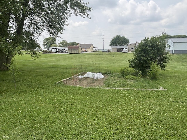 5553 N County Road 10 E, Greensburg, IN 47240 - view of grassy yard