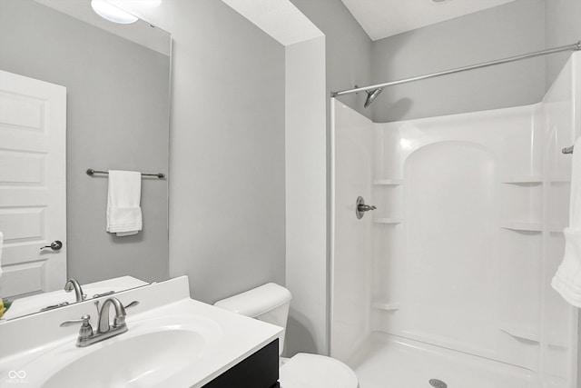2789 W High Grove Cir, Zionsville, IN 46077 - bathroom featuring a shower and vanity