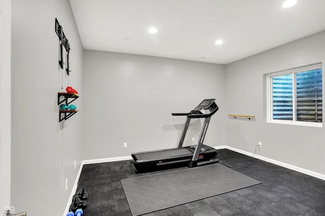 2789 W High Grove Cir, Zionsville, IN 46077 - workout area with recessed lighting