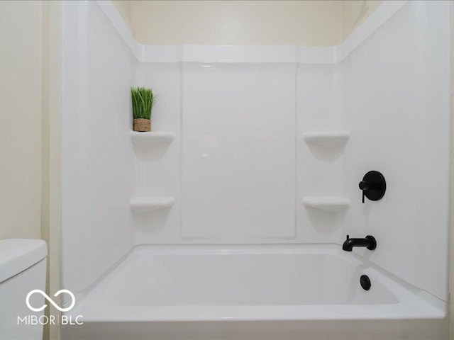 3558 N Gladstone Ave, Indianapolis, IN 46218 - bathroom with toilet and shower / bath combination
