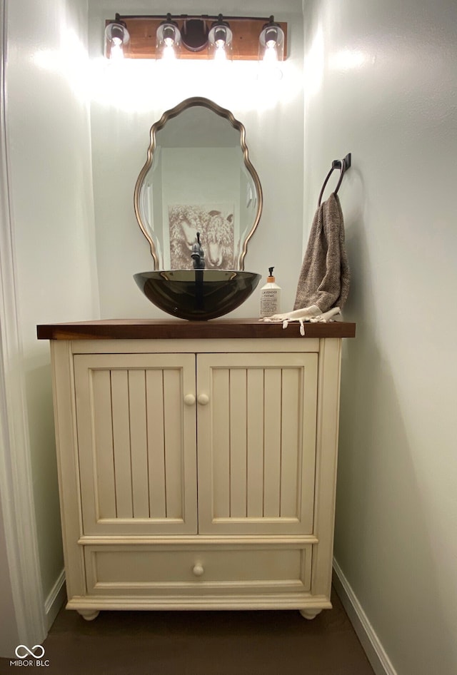 7195 W 700 N, Fairland, IN 46126 - bathroom with baseboards and vanity