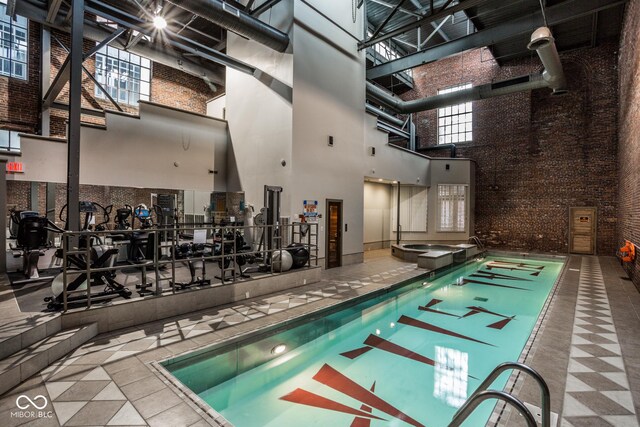 611 N Park Ave Unit 104, Indianapolis, IN 46204 - view of indoor pool