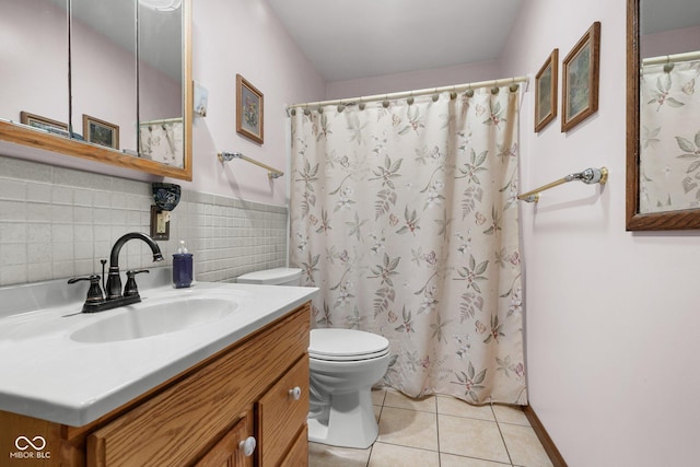 1350 Inverness Farms Rd, Martinsville, IN 46151 - full bath featuring vanity, tile patterned flooring, and a shower with curtain