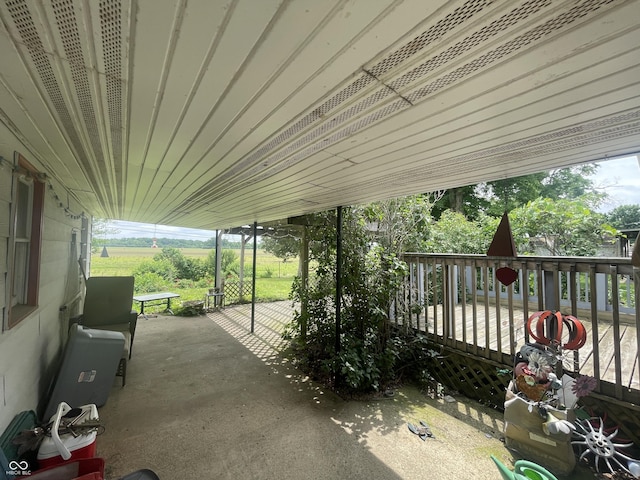 4363 Roosevelt Dr, Columbus, IN 47201 - view of patio