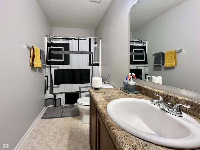4925 Chip Shot Ln, Indianapolis, IN 46235 - full bath featuring toilet, vanity, a shower with shower curtain, baseboards, and a textured ceiling