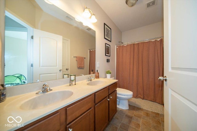 12976 Walbeck Dr, Fishers, IN 46037 - full bathroom featuring double vanity and a shower with curtain
