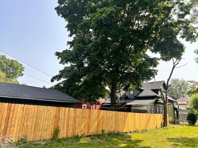 624 N Rural St, Indianapolis, IN 46201 - view of yard