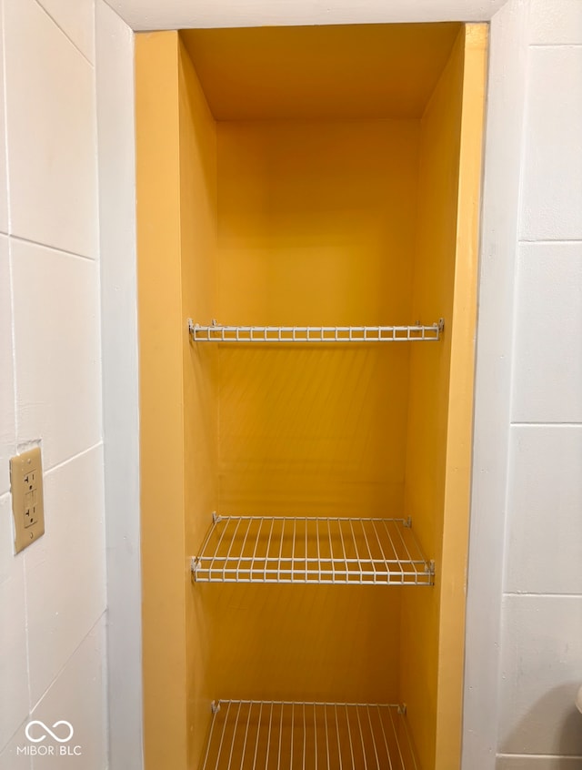 624 N Rural St, Indianapolis, IN 46201 - view of closet