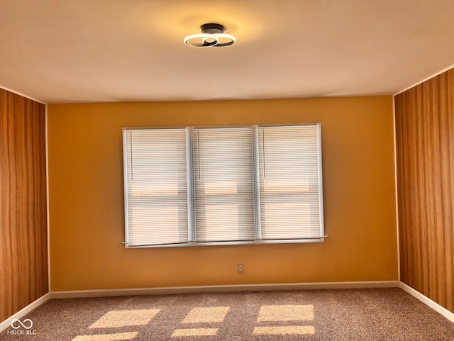 624 N Rural St, Indianapolis, IN 46201 - carpeted empty room featuring baseboards