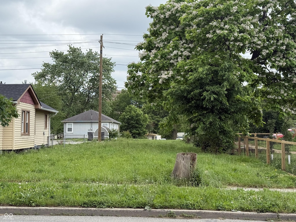 563 N Belmont Ave, Indianapolis, IN 46222