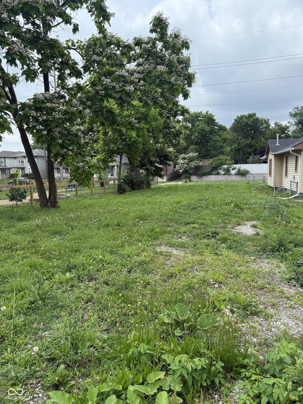 563 N Belmont Ave, Indianapolis, IN 46222